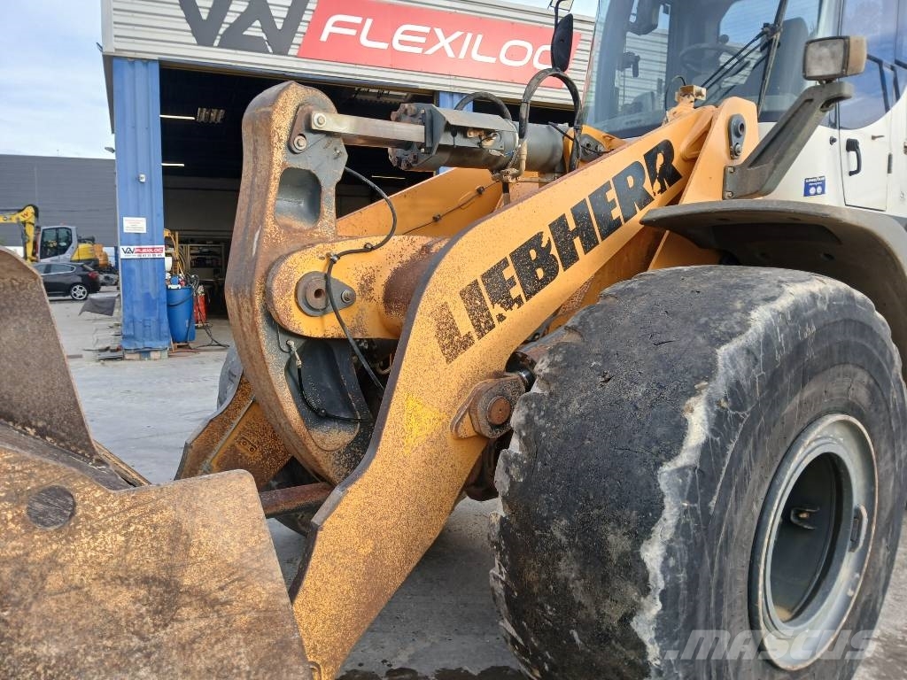 Liebherr L 566 Wielladers