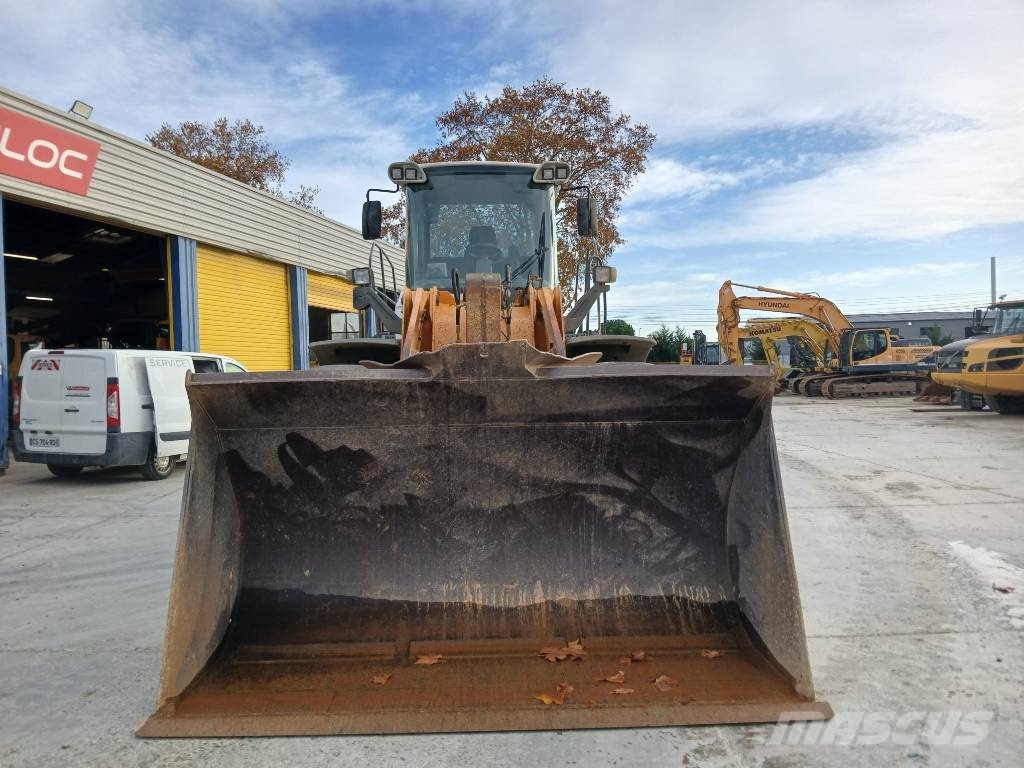 Liebherr L 566 Wielladers