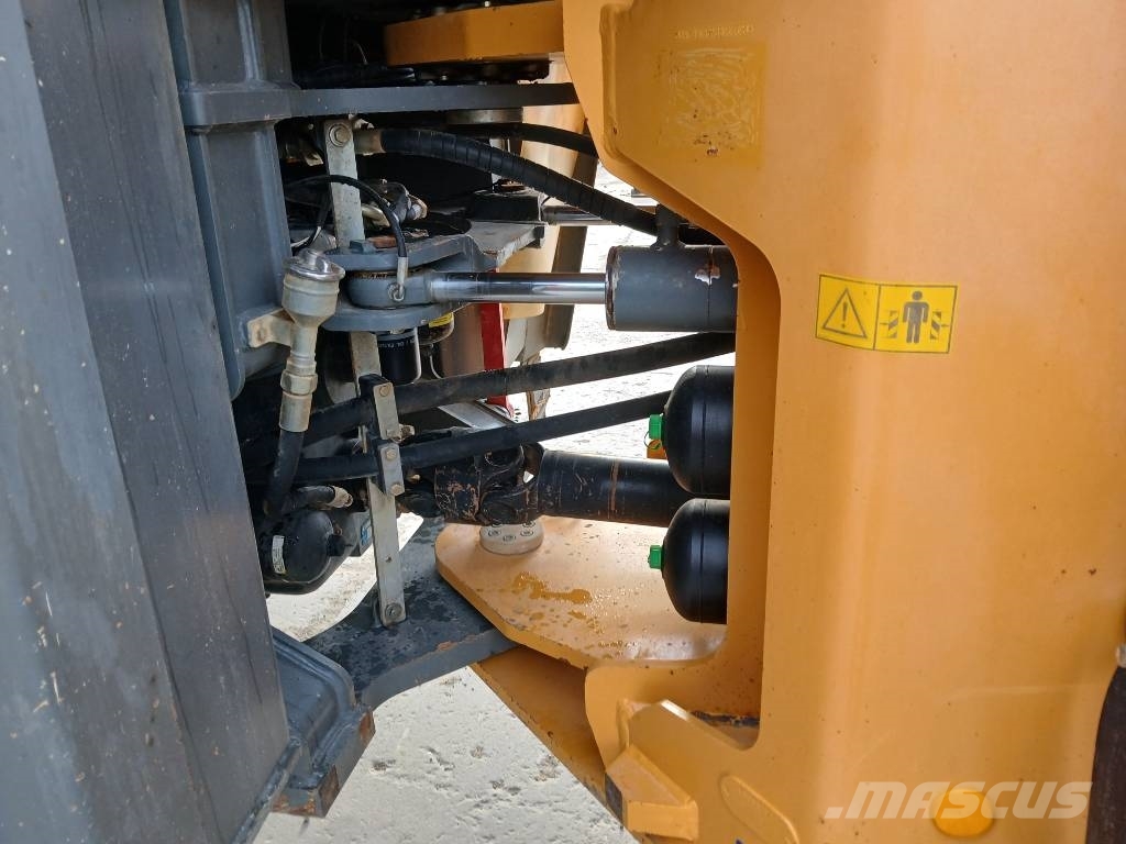 Liebherr L 566 Wielladers