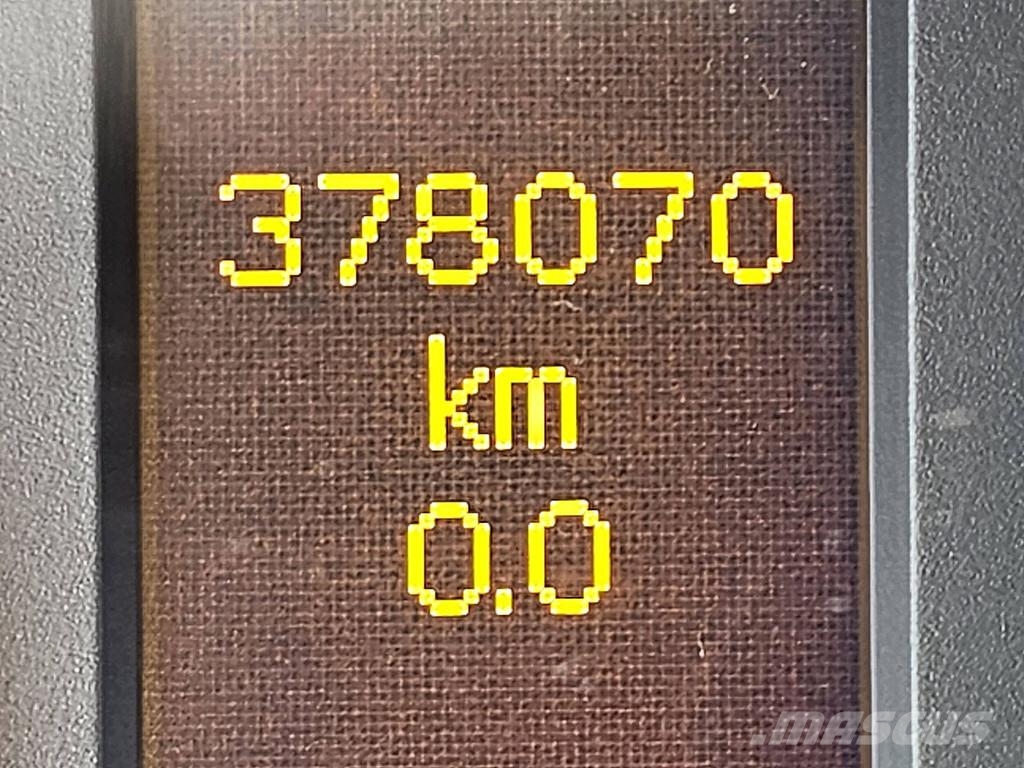 Mercedes-Benz Sprinter 319 V6 3.0ltr ac aut شاحنة مقفلة