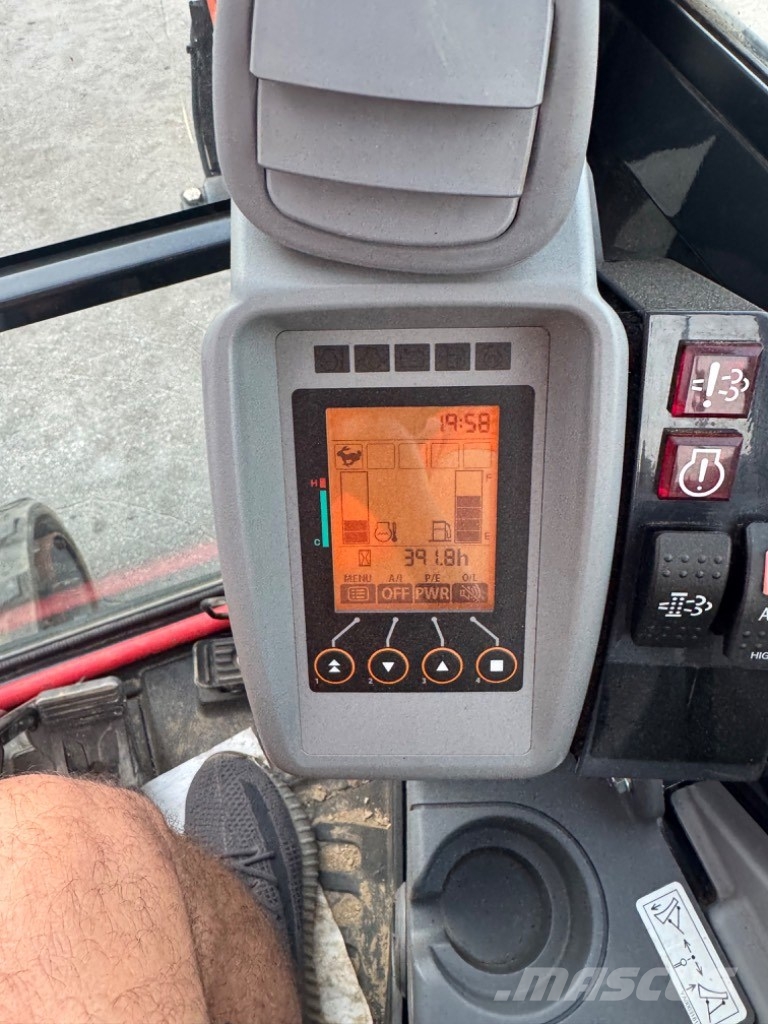 Hitachi ZX 48 U حفارات صغيرة أقل من 7 طن (حفارات صغيرة)