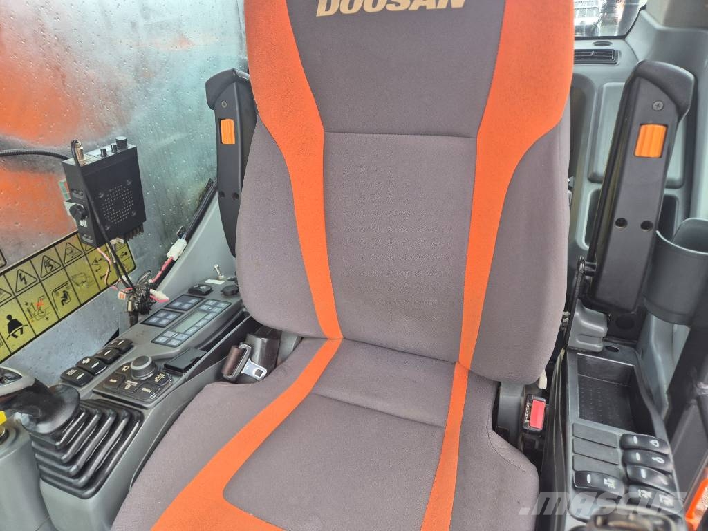 Doosan DX340 LC-5 대형 굴삭기 29톤 이상