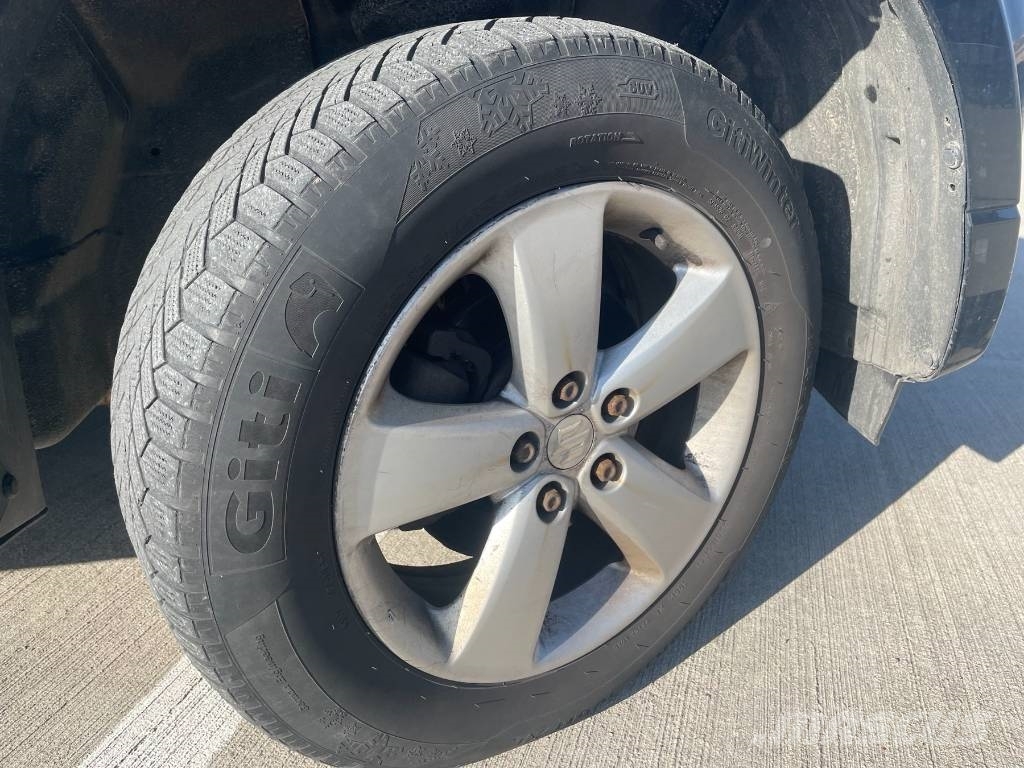Suzuki Grand Vitara Всюдиходи