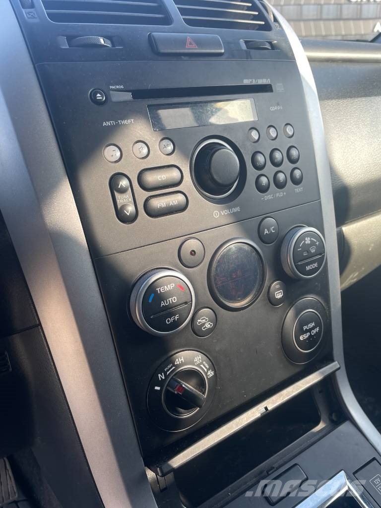 Suzuki Grand Vitara Всюдиходи