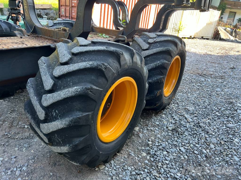 Ponsse Buffalo 8W Kuormatraktorit