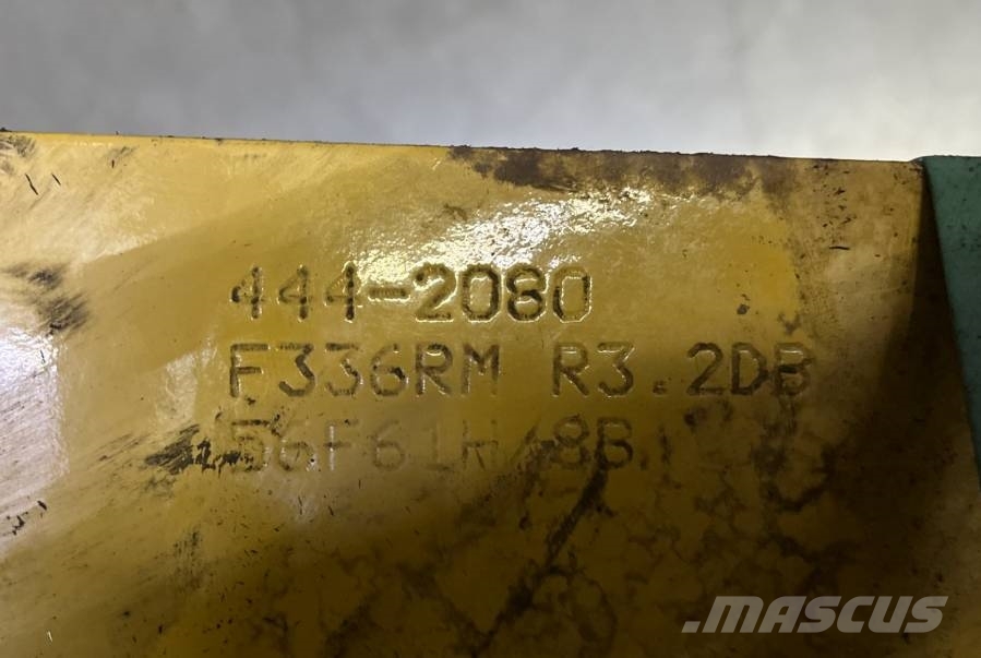 CAT 336 F L Стрели и рамена
