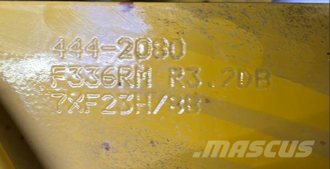 CAT 336 F L Стрели и рамена
