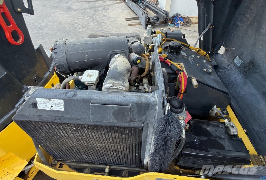 Bomag BW 100 AD-5 *ACCIDENTE*DAMAGED*UNFALL* Tandemwalzen