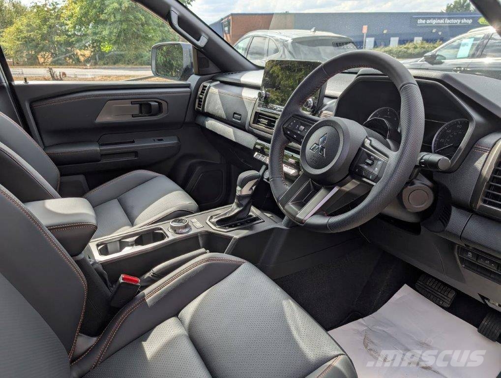 Mitsubishi L 200 Пикапи