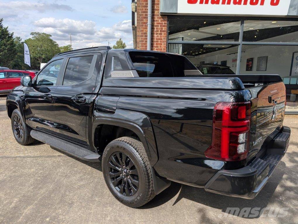 Mitsubishi L 200 Пикапи