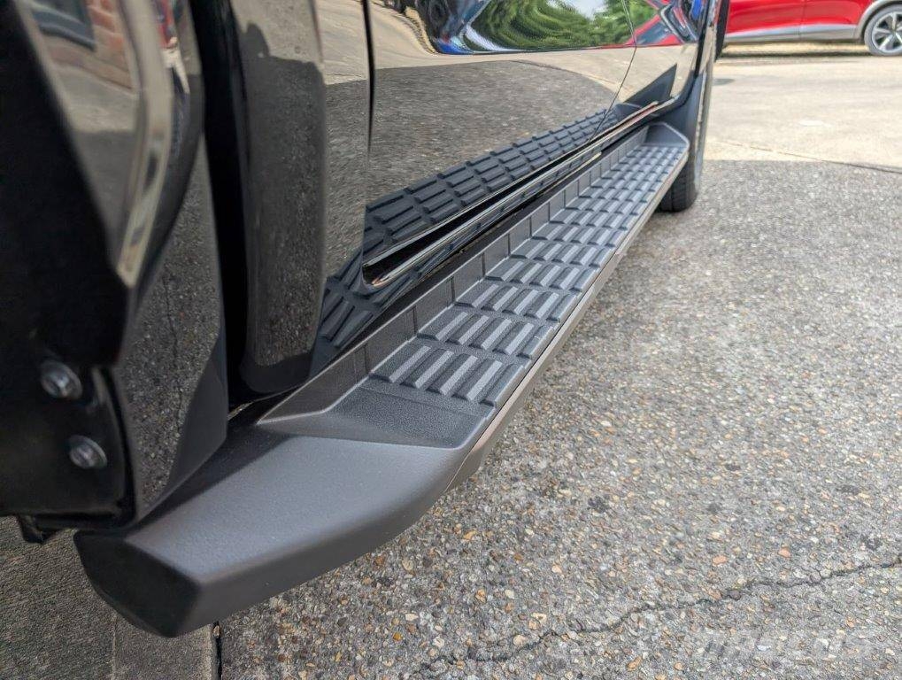 Mitsubishi L 200 Пикапи