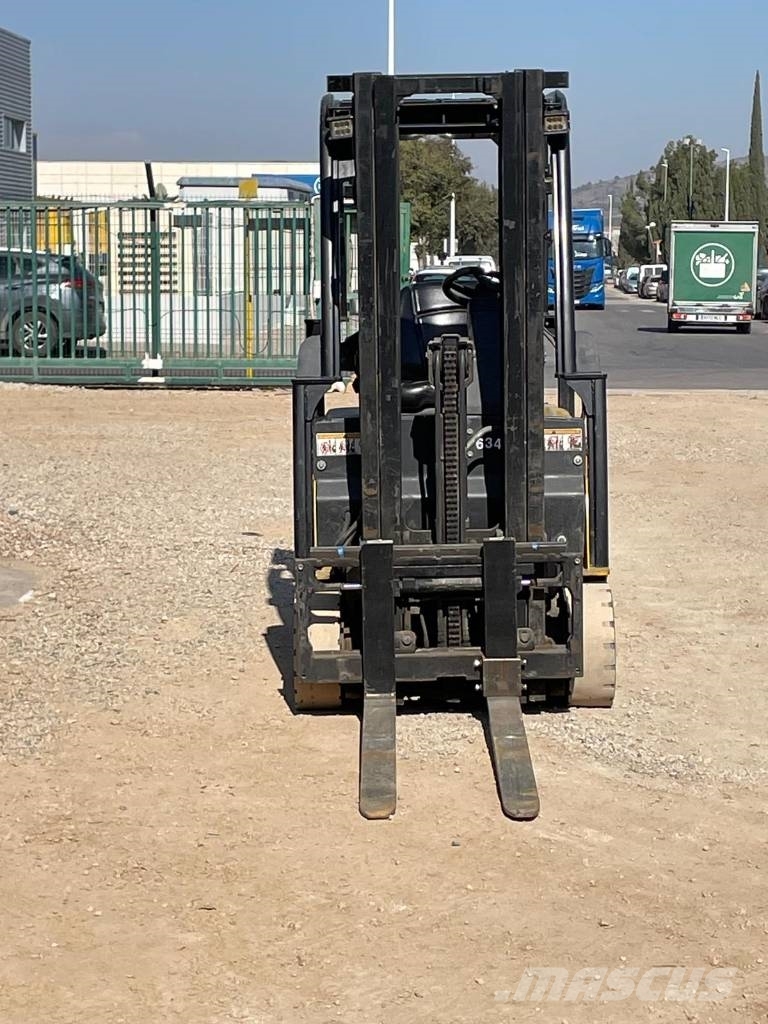Yale ERP 16 VT شاحنات ذات رافعات شوكية تعمل بالكهرباء