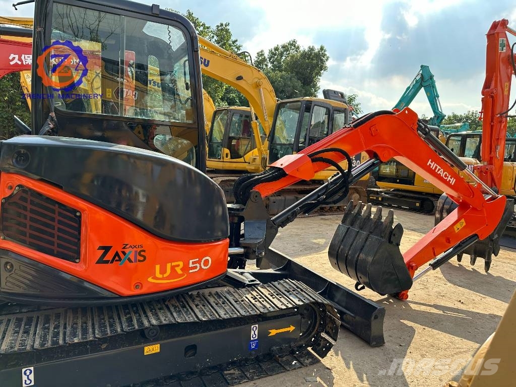 Hitachi ZX50U/used/mini sized/compact حفارات صغيرة أقل من 7 طن (حفارات صغيرة)
