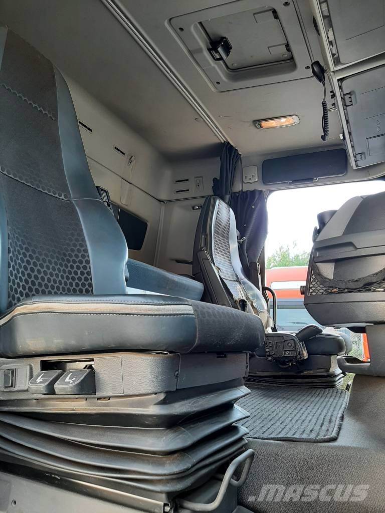 Volvo FH 13 Kofferaufbau