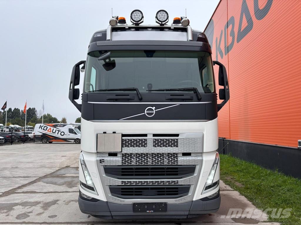 Volvo FH 500 6x2 GLOBE XL / RETARDER / DOUBLE BOGIE Vilcēji