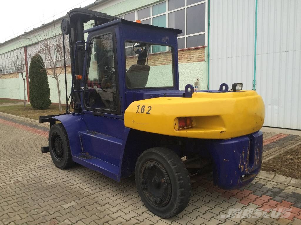 Komatsu FD100-6 LEO V-3711 IO Camiones diesel