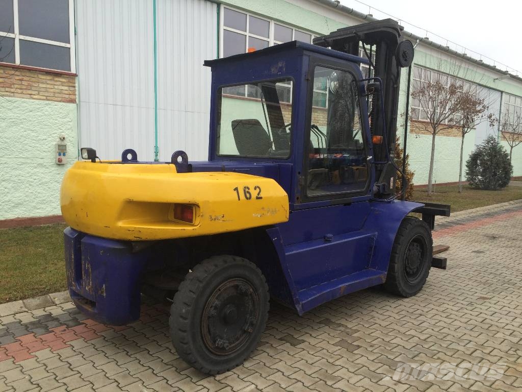Komatsu FD100-6 LEO V-3711 IO Camiones diesel