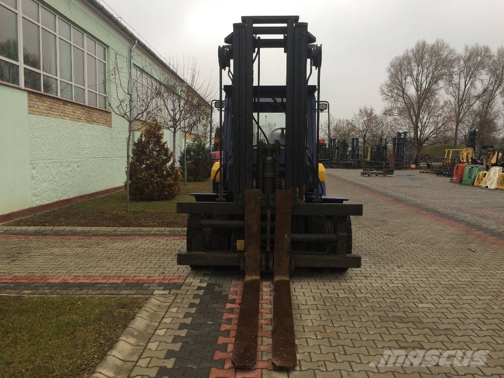 Komatsu FD100-6 LEO V-3711 IO Camiones diesel