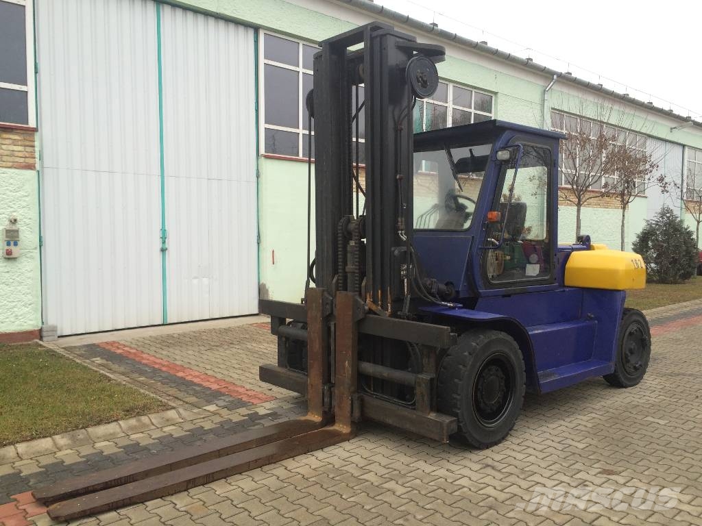 Komatsu FD100-6 LEO V-3711 IO Camiones diesel