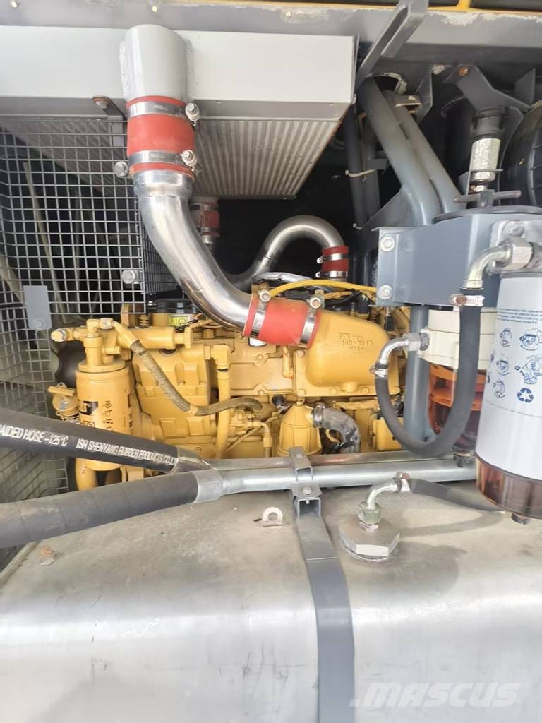Atlas Copco Portable XAXS600 Air Compressor For C7 Motor مكابس