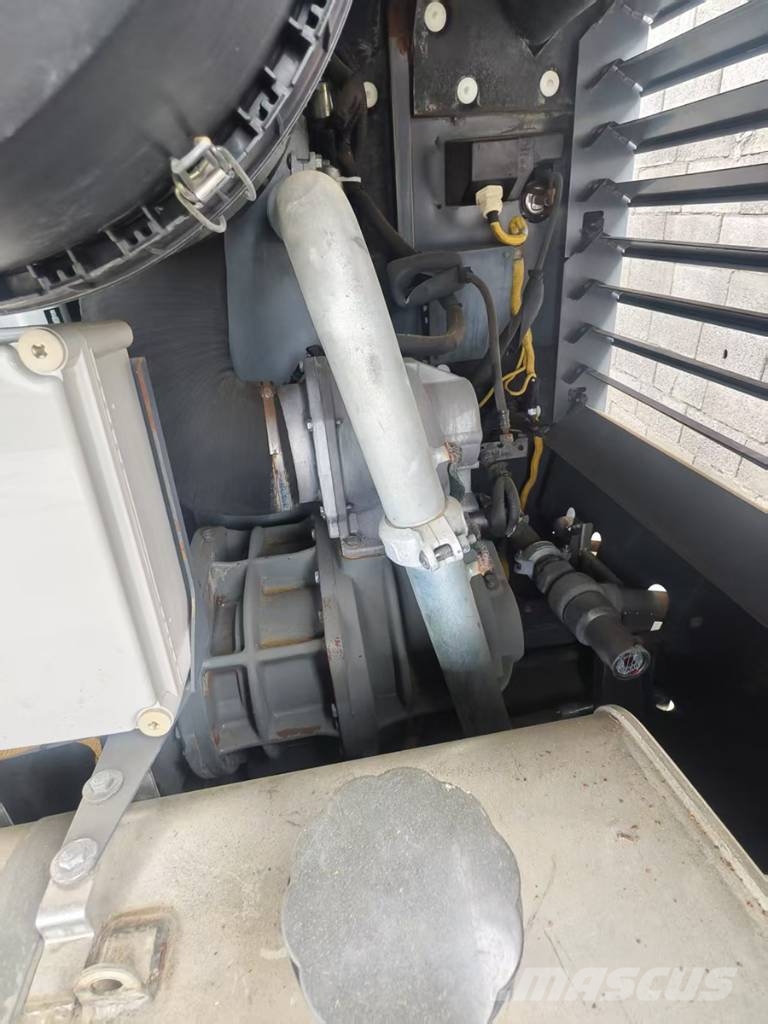 Atlas Copco Portable XAXS600 Air Compressor For C7 Motor مكابس