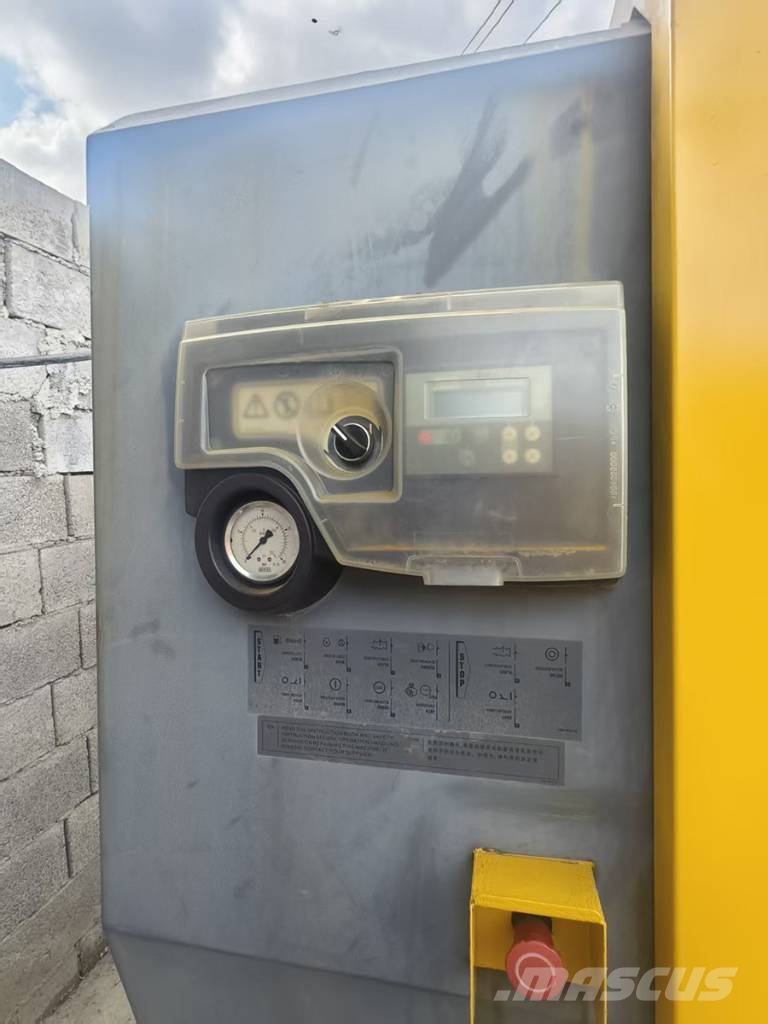 Atlas Copco Portable XAXS600 Air Compressor For C7 Motor مكابس