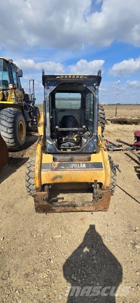 CAT 242 B Skid steer mini utovarivači