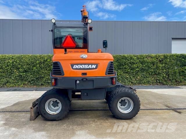 Doosan DX 55 W Wielgraafmachines