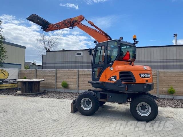 Doosan DX 55 W Wielgraafmachines