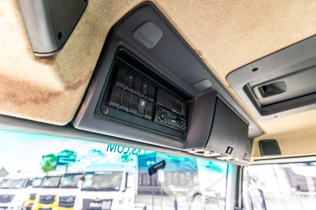 Renault PREMIUM 270 + MAGYAR 14000L+4COMP タンカートラック