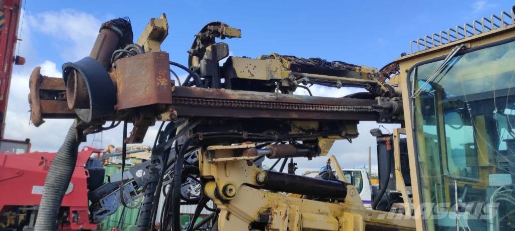 Atlas Copco ROC 812 Surface drill rigs