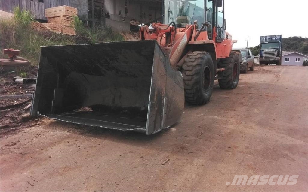 Doosan DL 200 Kolesové nakladače