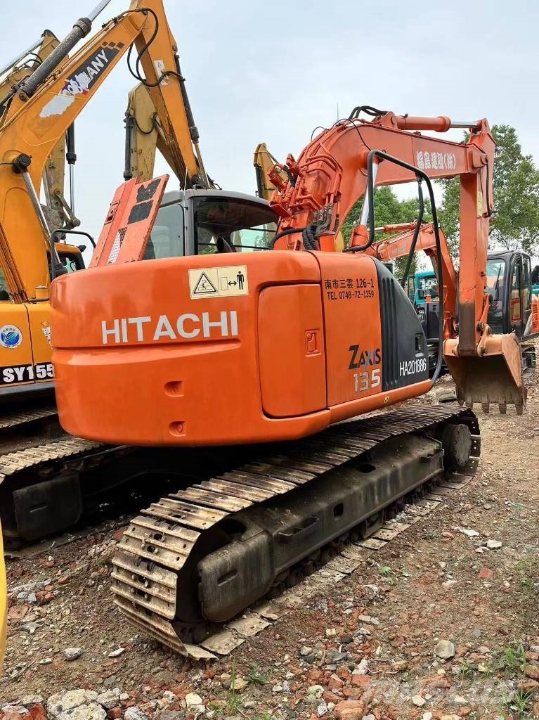 Hitachi ZX 135 US Vikšriniai ekskavatoriai