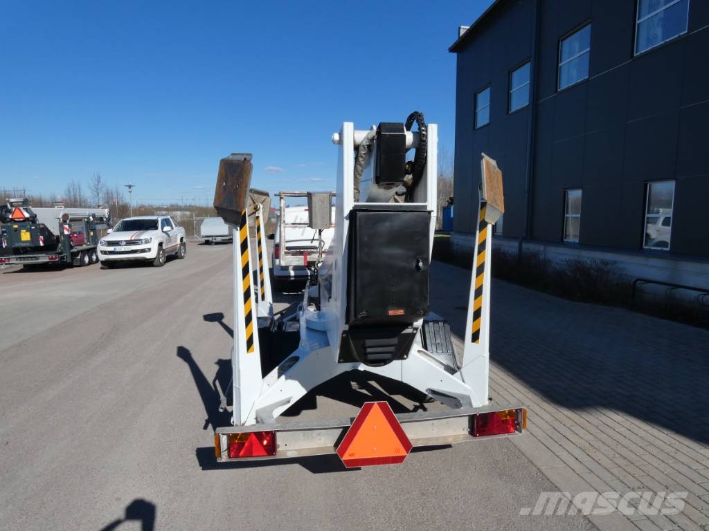 Dino 125 T 拖拉移动式高空作业平台