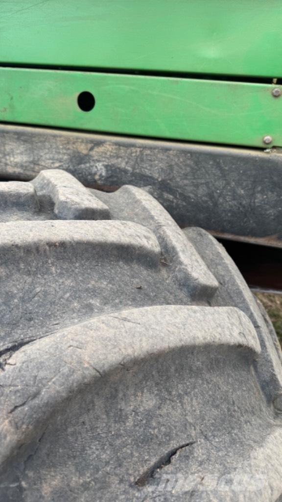 John Deere 810 D Eco III Форвардери