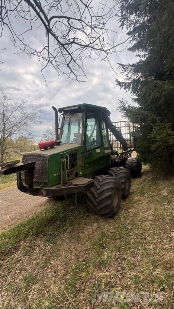 John Deere 810 D Eco III Форвардери