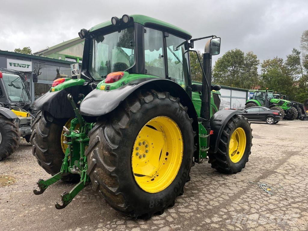 John Deere 6115M Traktori