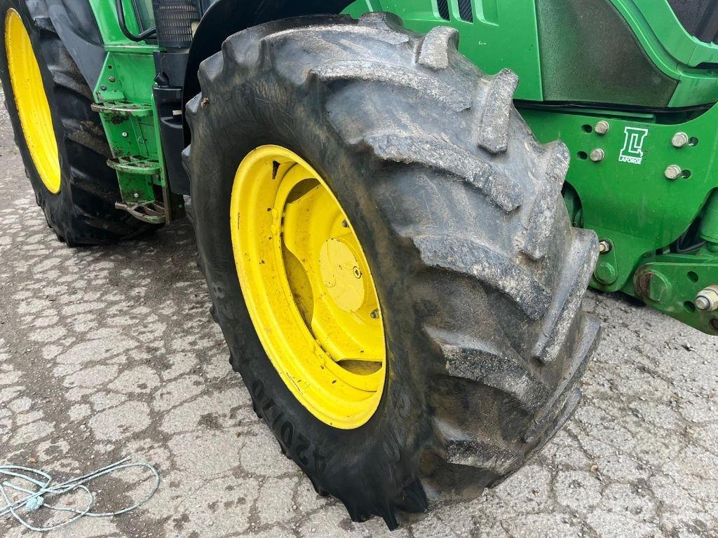 John Deere 6115M 拖拉机/农用车
