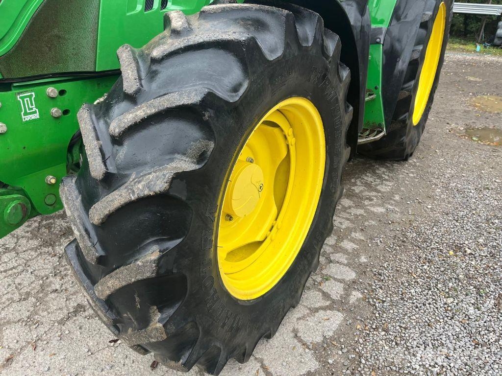John Deere 6115M Tratores Agrícolas usados