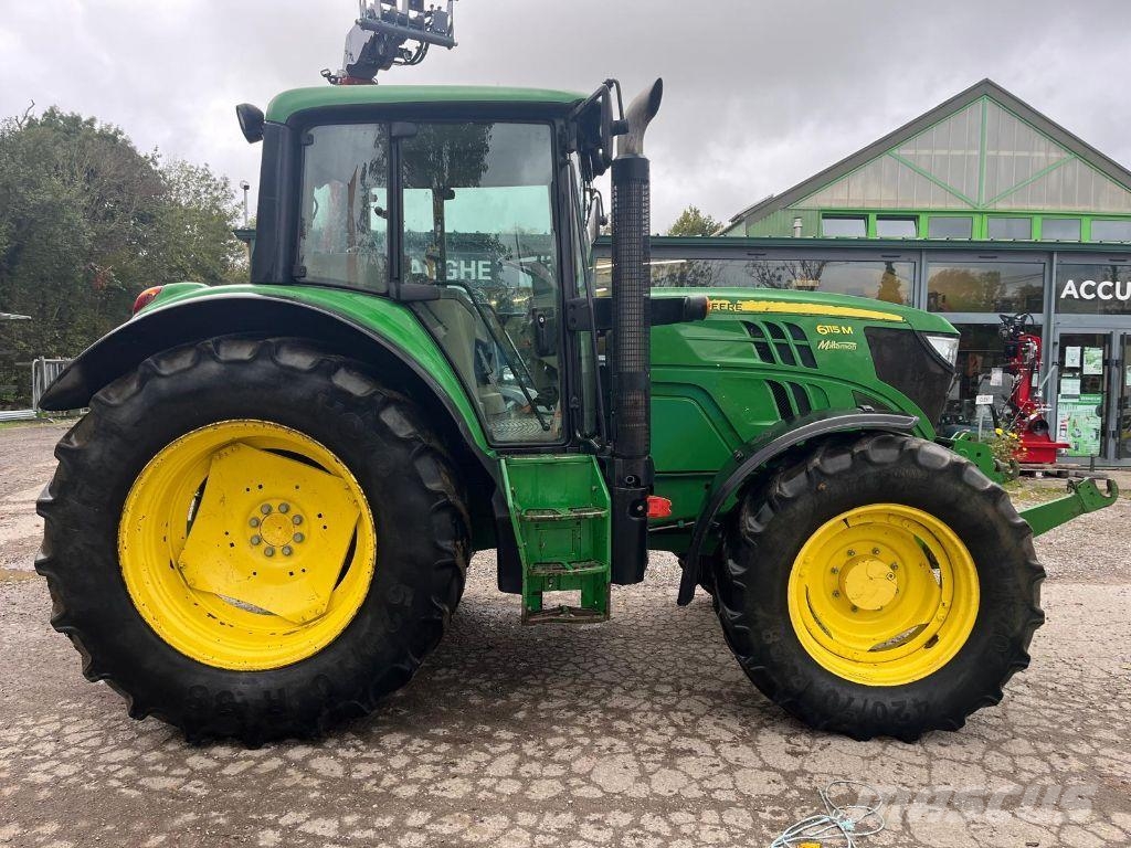 John Deere 6115M Traktori