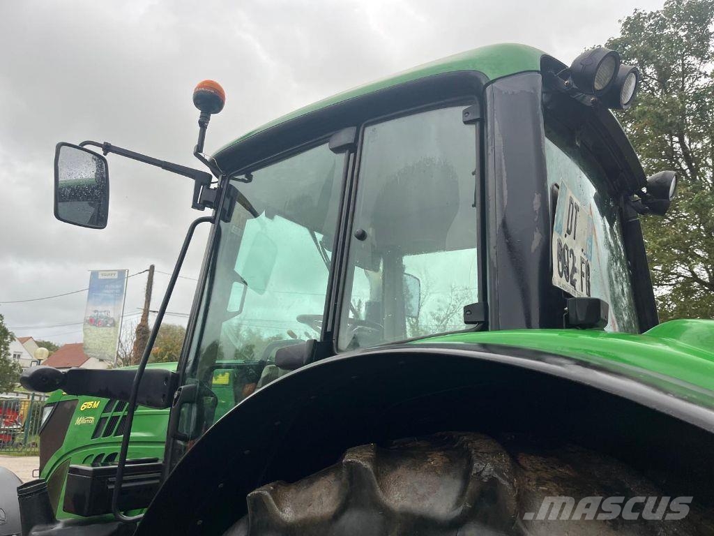 John Deere 6115M Traktori