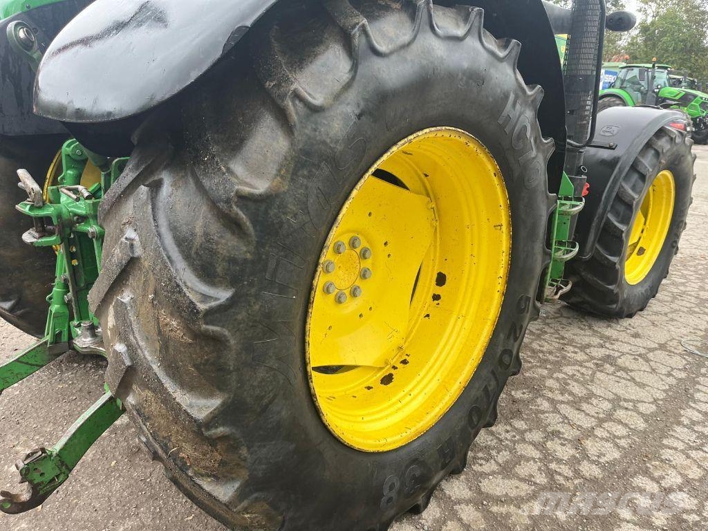 John Deere 6115M 曳引機