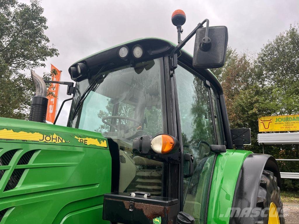 John Deere 6115M Traktori