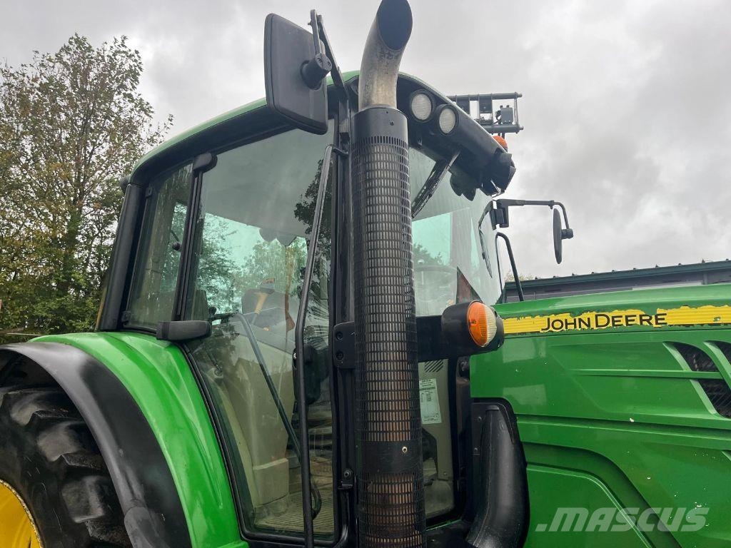 John Deere 6115M 曳引機