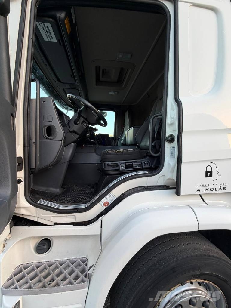 Scania P320LB6X2*4MNB Seria nr 4683 Camion frigorifique