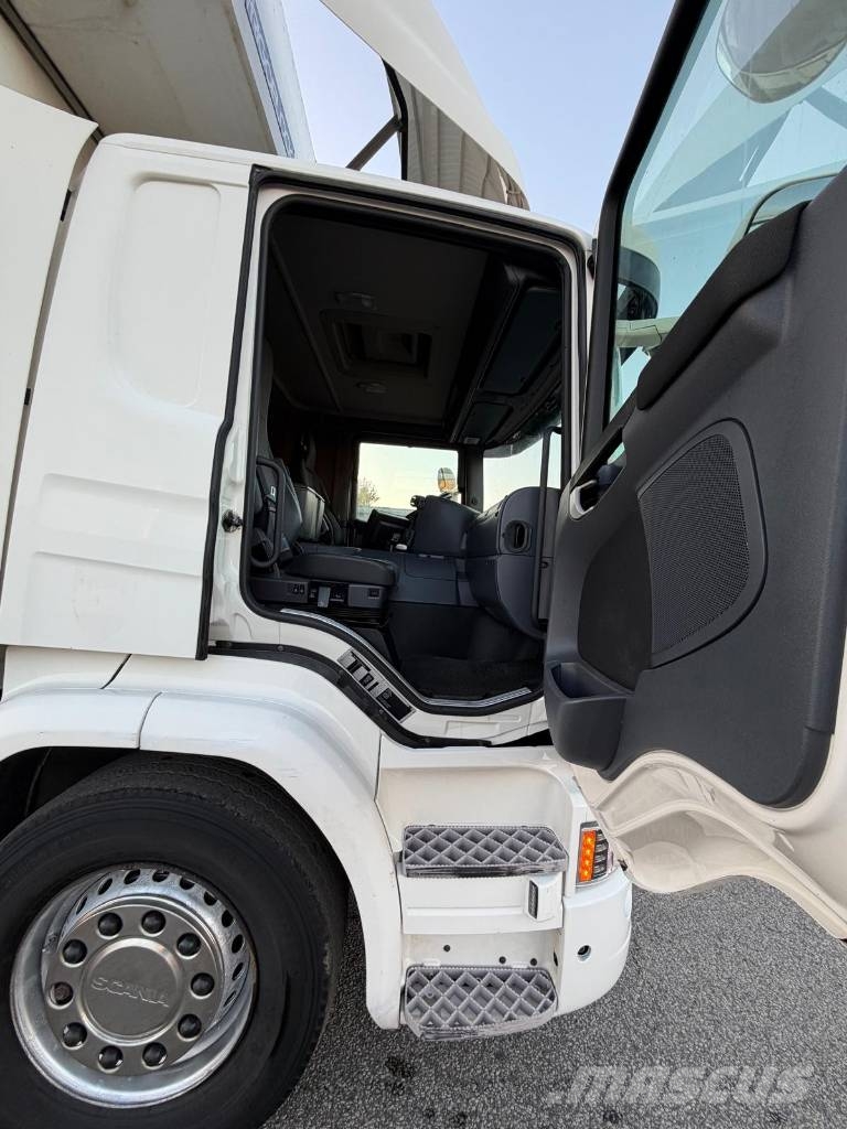 Scania P320LB6X2*4MNB Seria nr 4683 Camion frigorifique