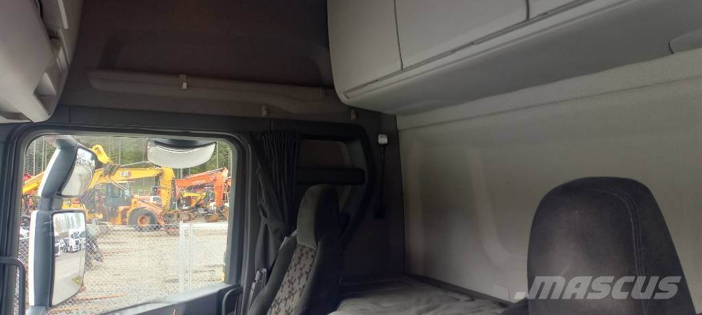 Scania R500 6x2 Trekkers