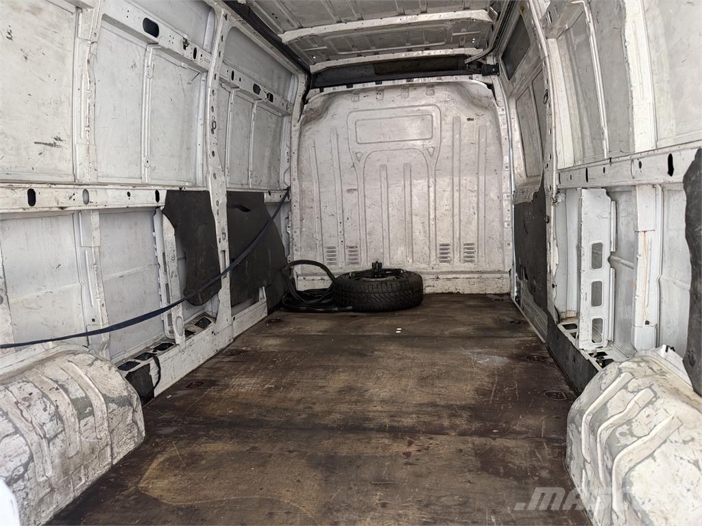 Renault Master VIN 981 Dodávky