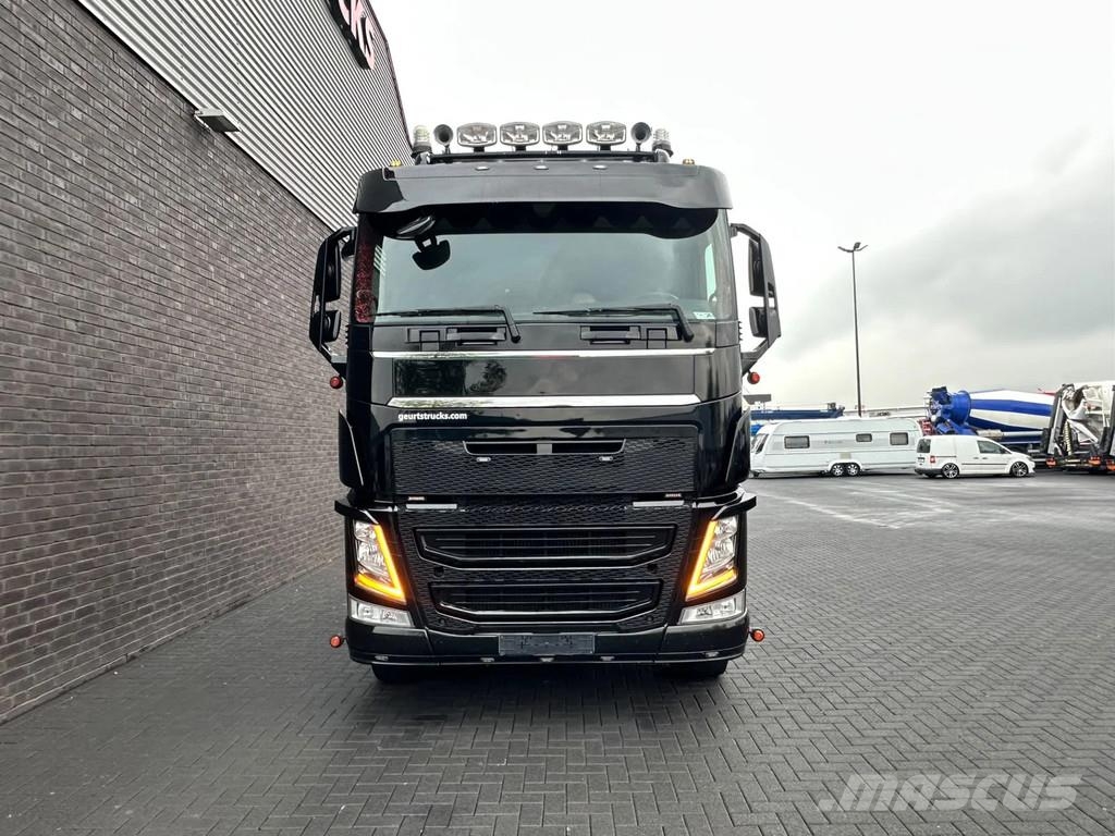 Volvo FH 500 8X4 TREKKER-BAKWAGEN +HIAB 408-8+LIER KRAAN Kranen voor alle terreinen