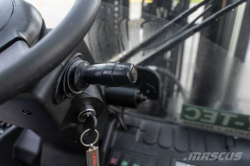 Manitou MI 30 D Dīzeļa autoiekrāvēji